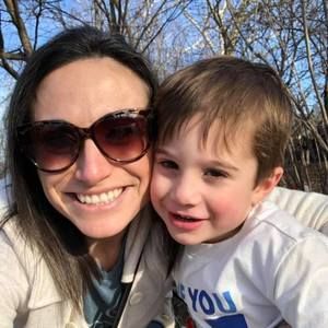 Meet your Posher, Jennifer